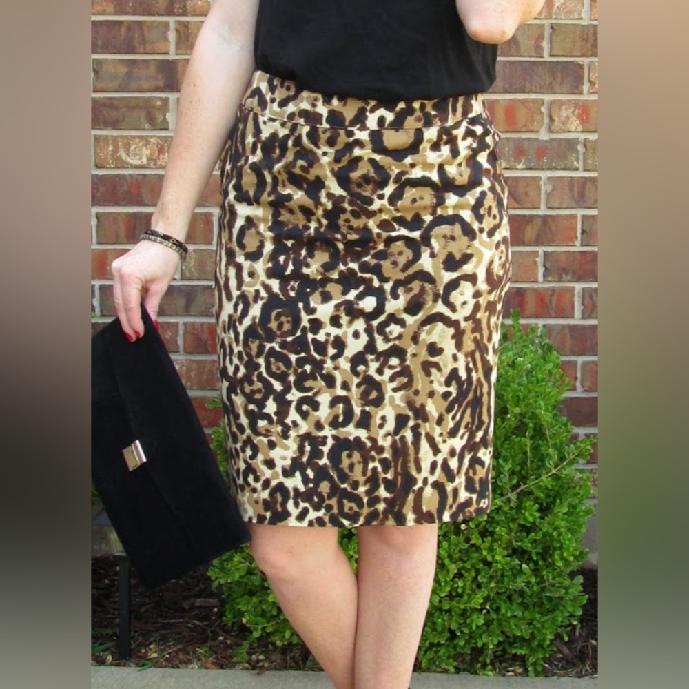 NWT Merona Size 8 Leopard Print Pencil Skirt
